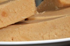Thandi Thandi Chiku Barfi
